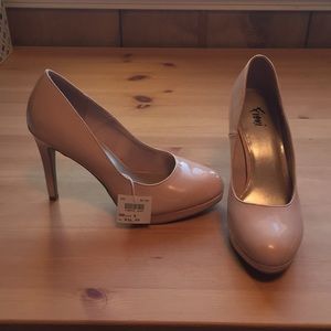 Fioni - heels - size 8 - new with tag/not in a box
